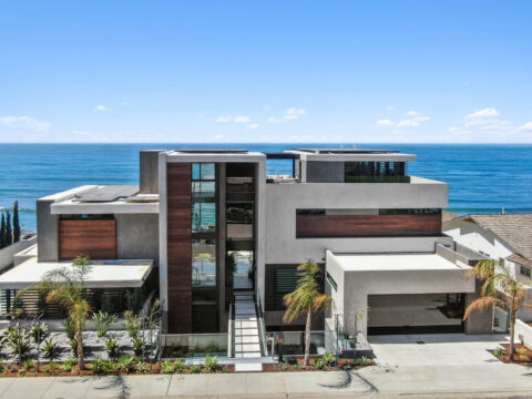 An Enchanting Oceanfront Gem An Enchanting Oceanfront Gem